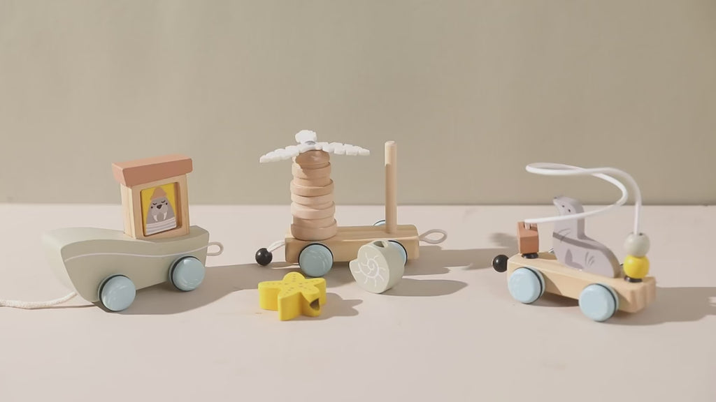Wooden Pull String Toy for Sensory Exploration